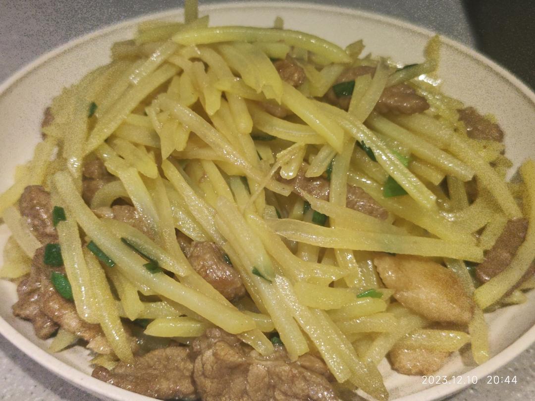 土豆片炒肉
