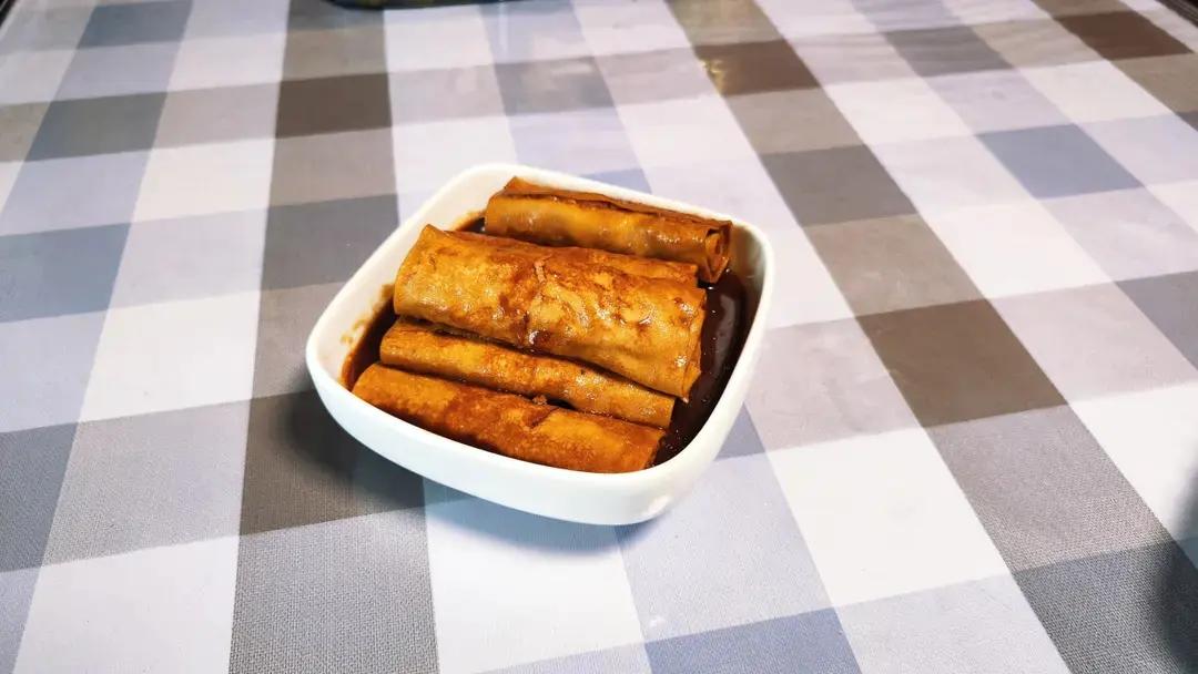 红焖豆皮肉卷