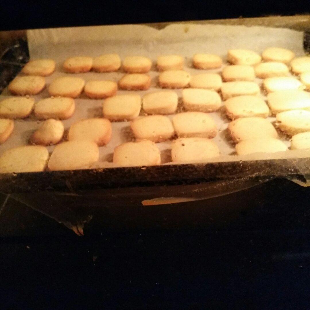 【炼乳脆饼•硬】非常简单的硬饼干