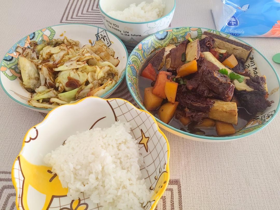 红烧牛肋排