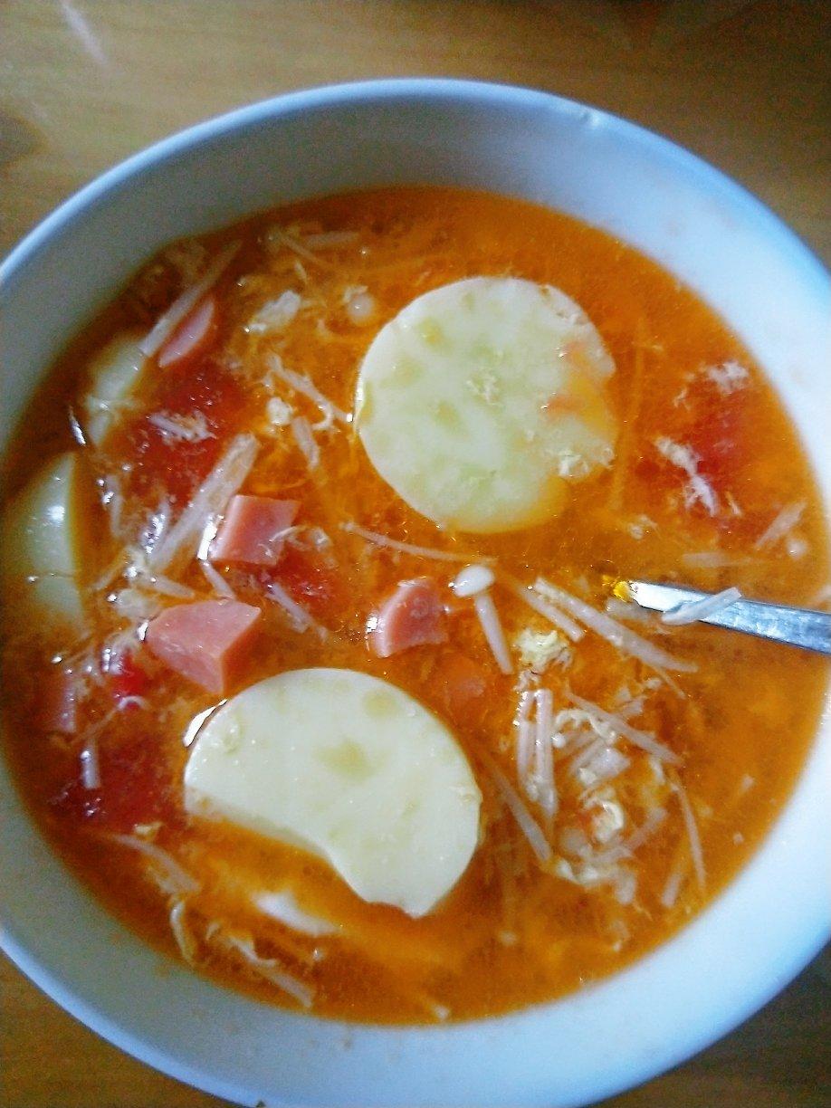 【瘦身又美味】西红柿金针菇豆腐汤