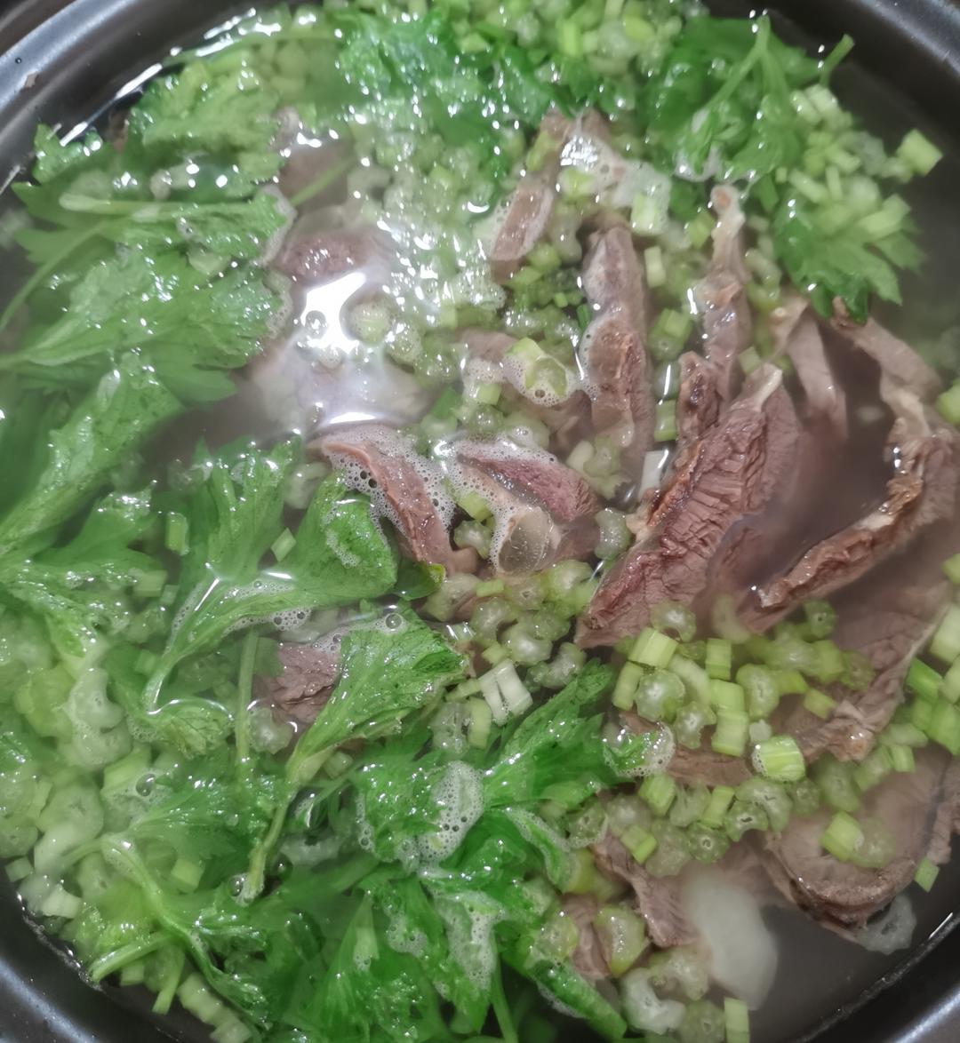 泉水牛肉