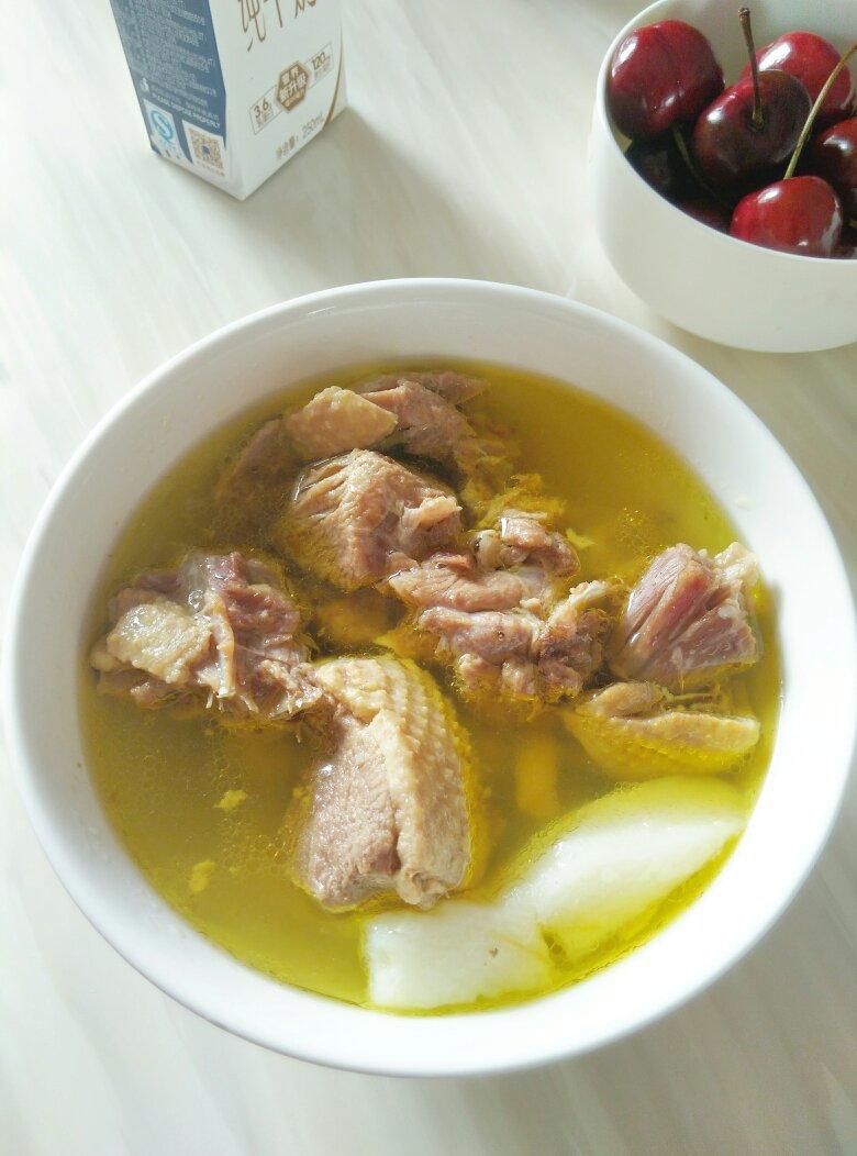 2018年3月11日#周末天气真好 和狗狗逛了一天 回家煲了朋友送的土豚