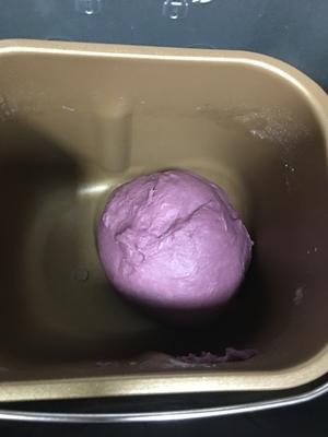 紫薯豆沙肉松麻薯软欧包的做法 步骤2