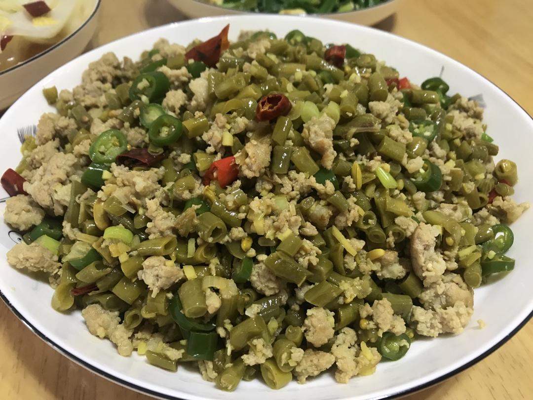 经典酸豆角炒肉末