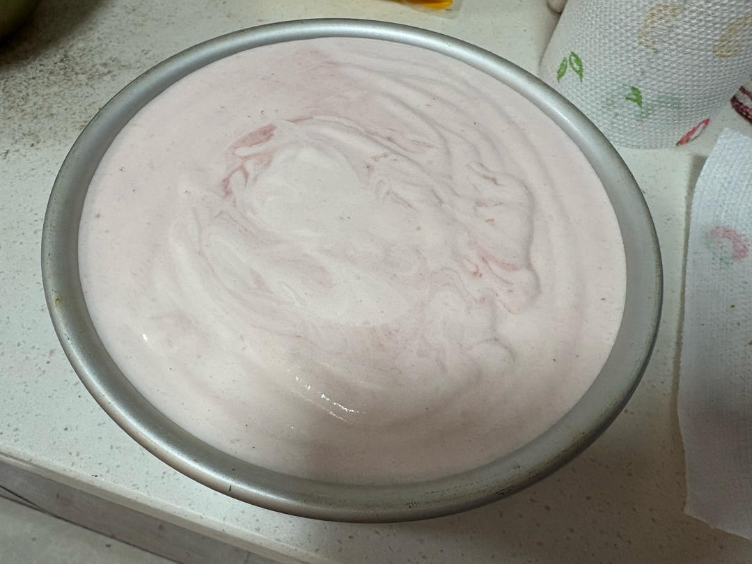 6寸草莓慕斯蛋糕