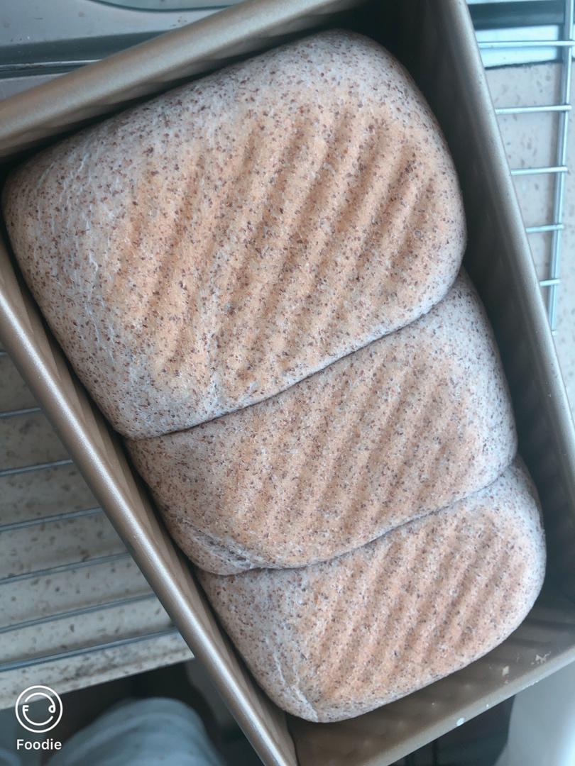 低卡黑麦全麦吐司