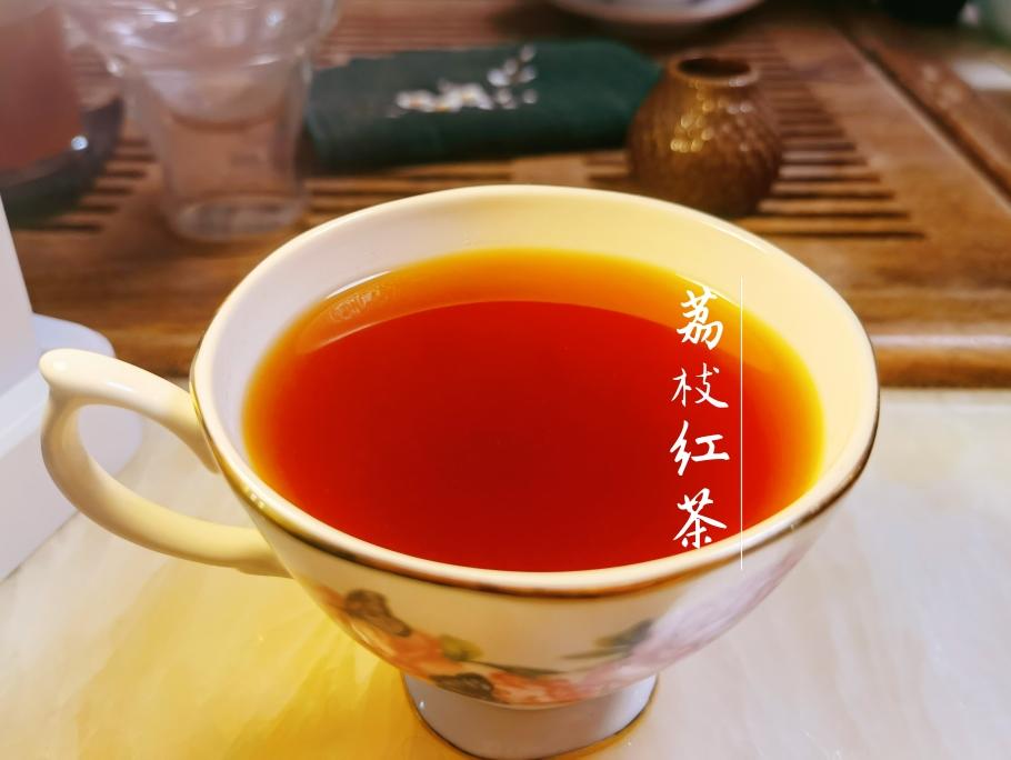 【荔枝红茶的做法步骤图，荔枝红茶怎么做好吃】茶香似旧时_下厨房
