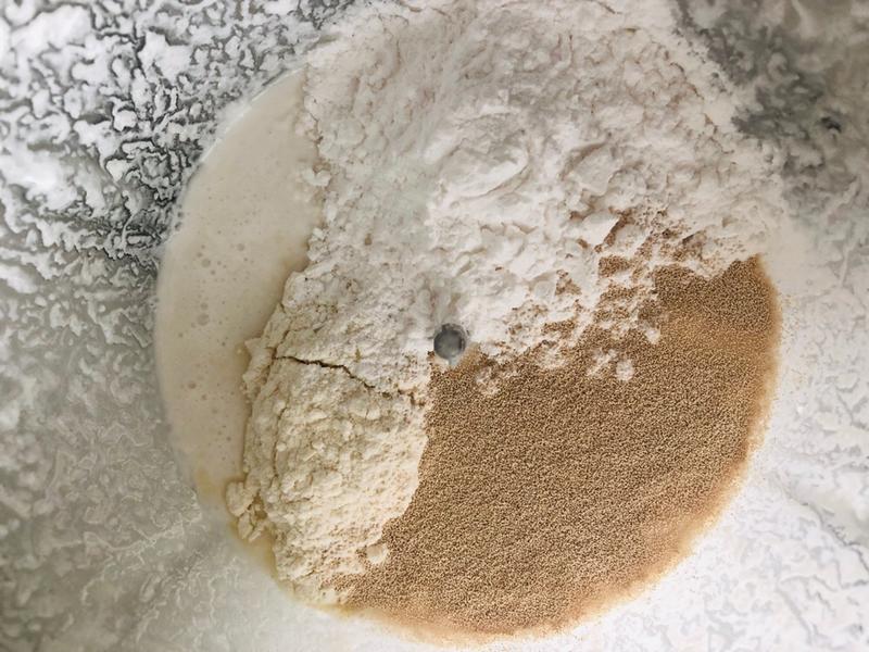 纯奶手撕吐司的做法 步骤1