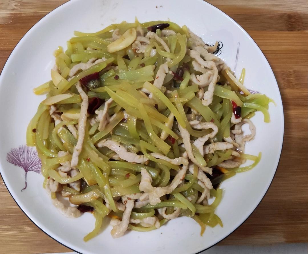 莴笋炒肉丝