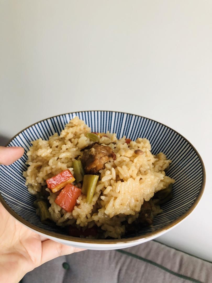 喷香排骨焖饭（爆好吃）