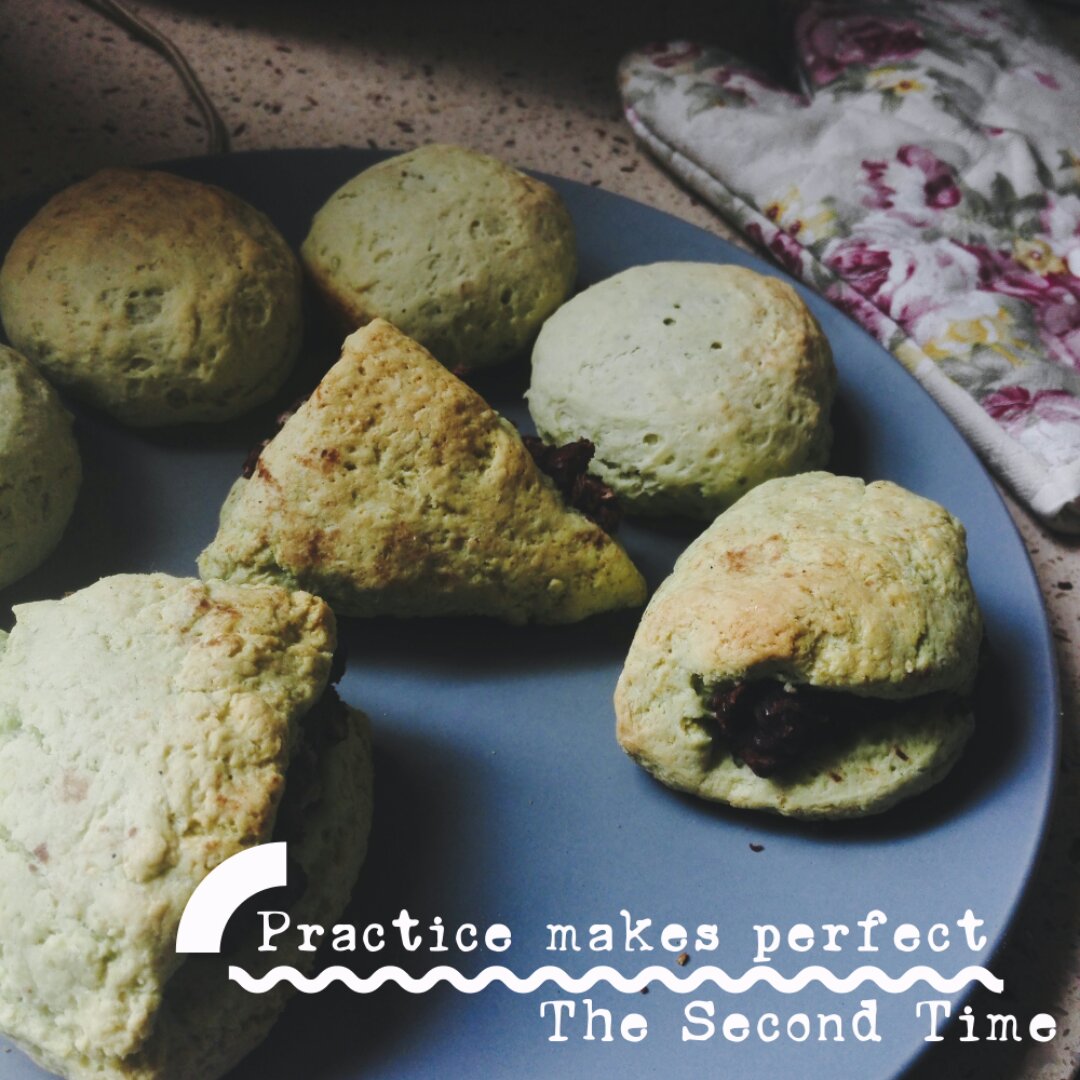 抹茶红小豆司康