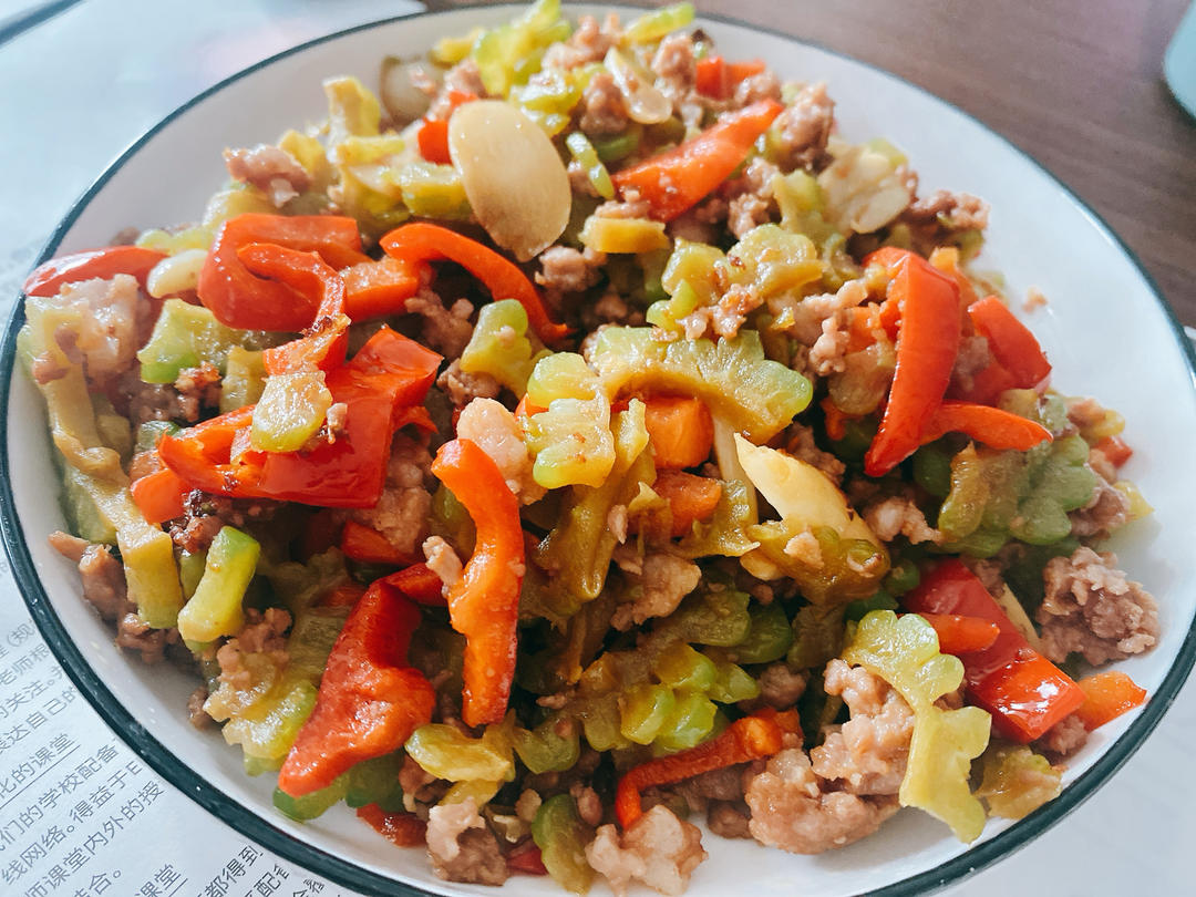 苦瓜橄榄菜肉末