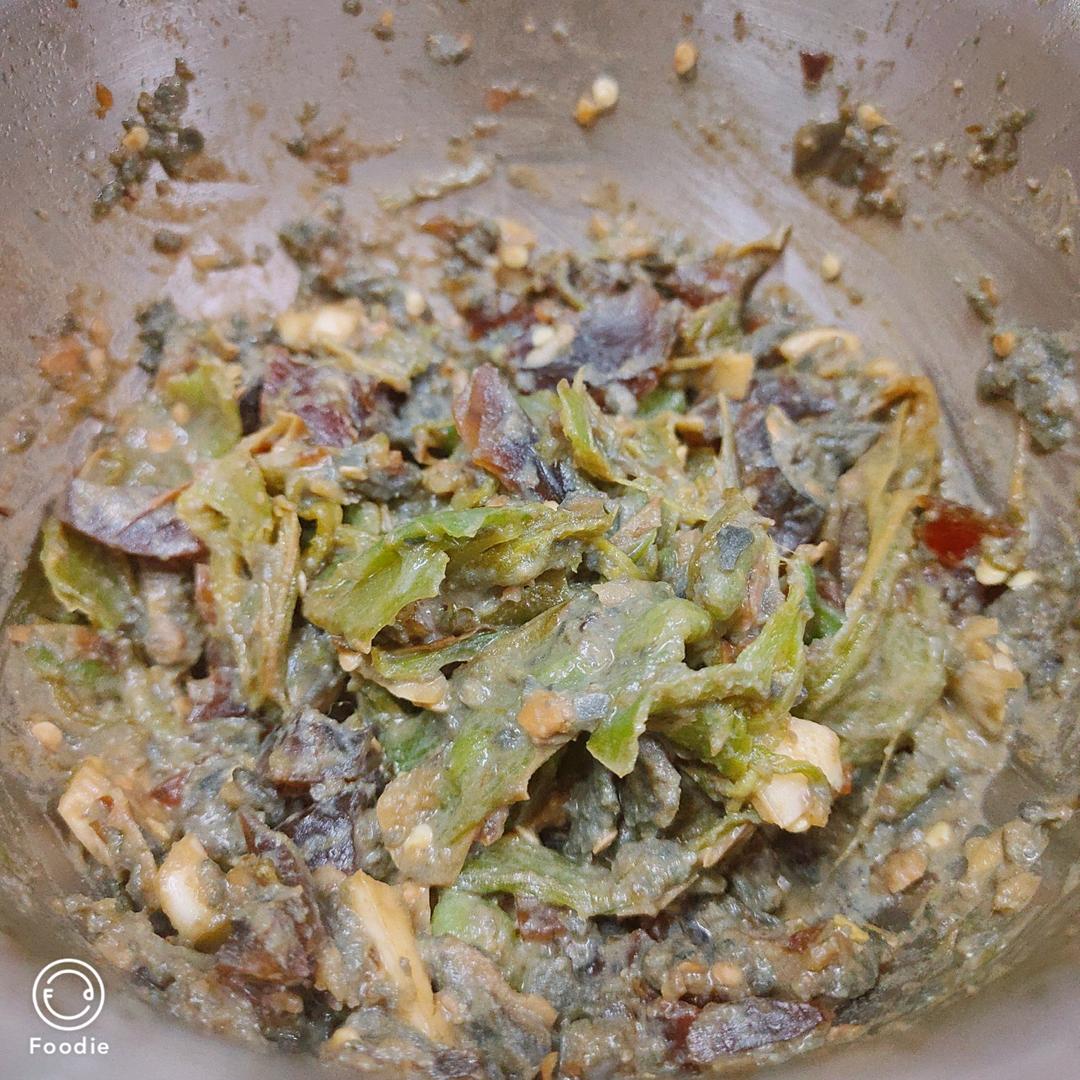 【正宗湘菜】擂辣椒皮蛋