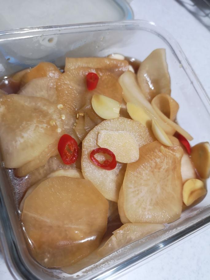 爽脆腌萝卜的做法