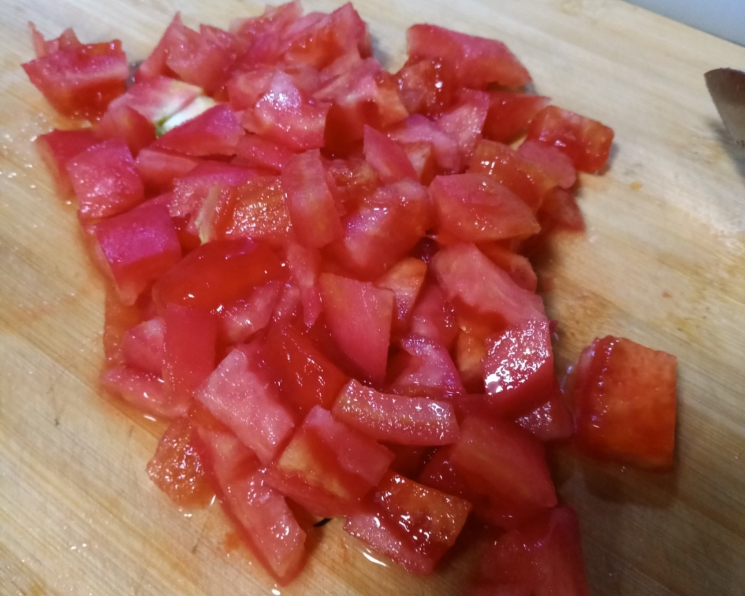 只需油盐的西红柿炒花菜，很粉好好吃。的做法 步骤5
