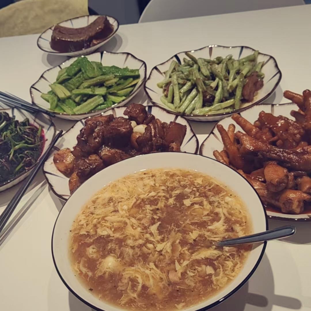 家庭聚餐