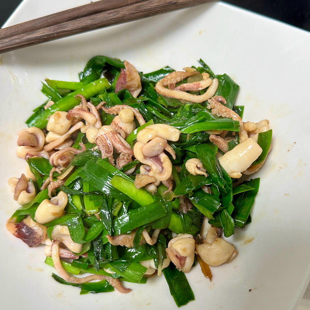 鱿鱼炒韭菜