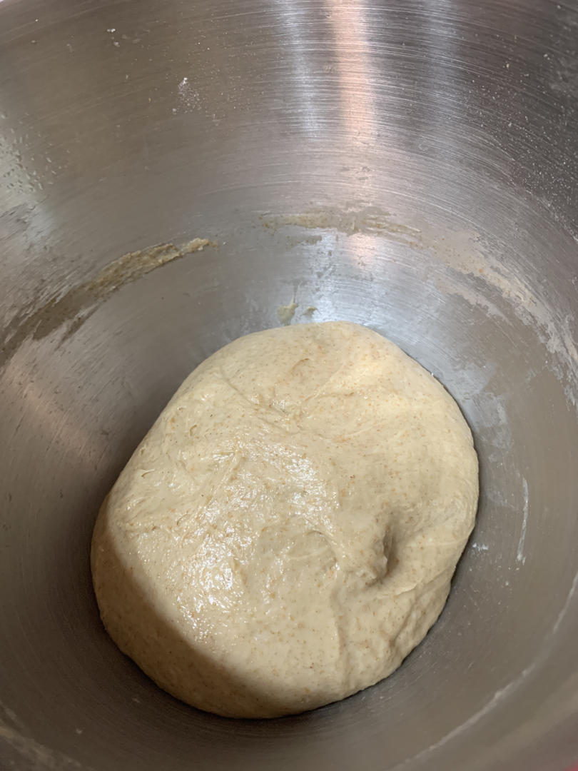 黑全麦波兰种吐司，这么柔软简直怀疑你是个假全麦！