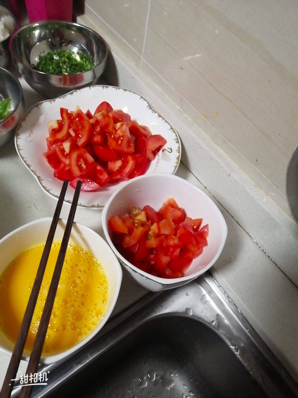西红柿炒蛋简单版本的做法 步骤1