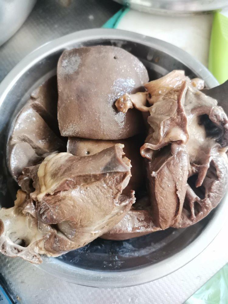 卤猪心、猪肝（卤心肝）