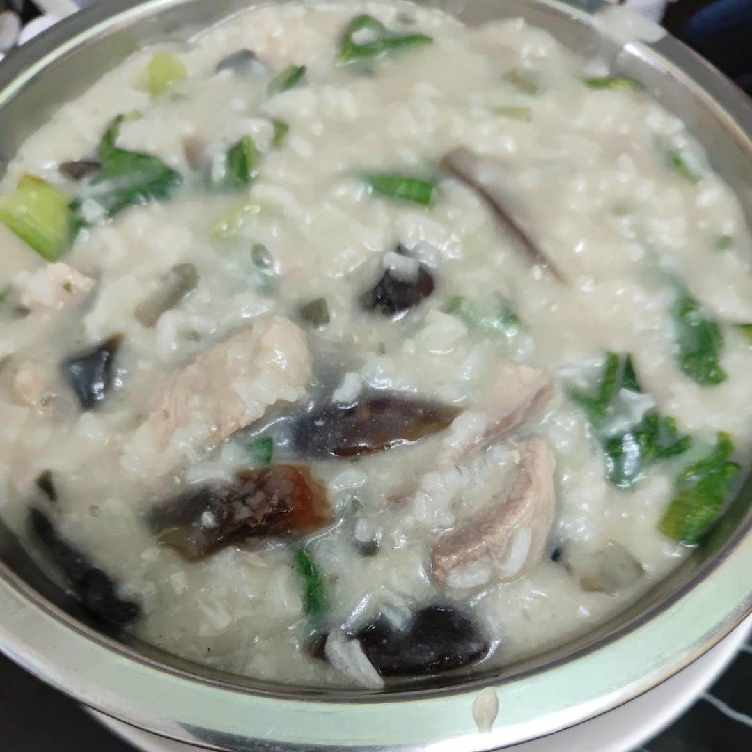 ♨️♨️皮蛋瘦肉粥♨️♨️