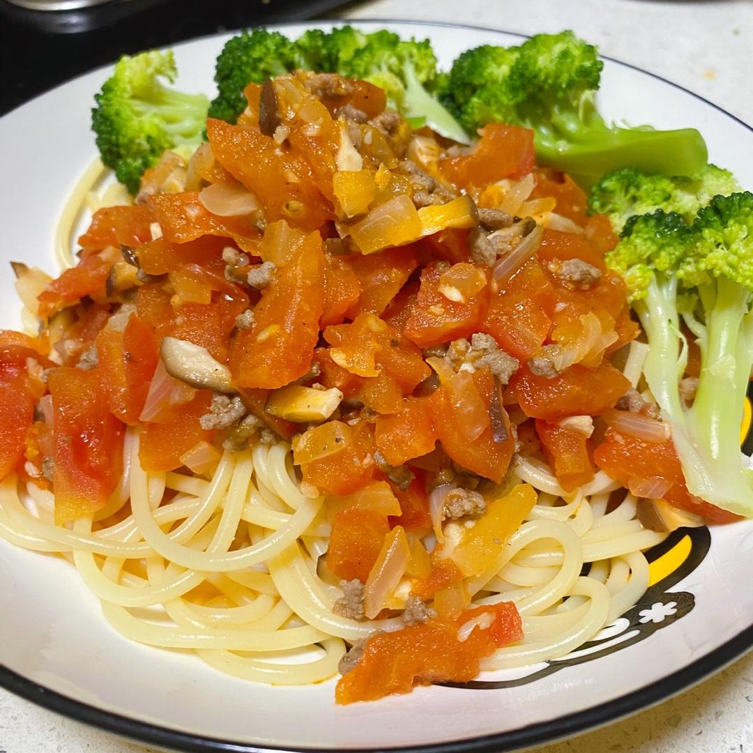 【番茄肉酱意面】