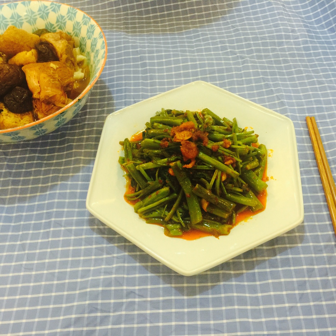 马来风光（参巴辣椒酱空心菜）Sambal Kangkong