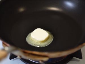 黄油干烧鲳鱼的做法 步骤6