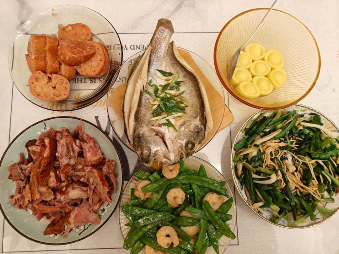 清蒸鱼（鲈鱼/多宝鱼/桂花鱼/石斑鱼……）