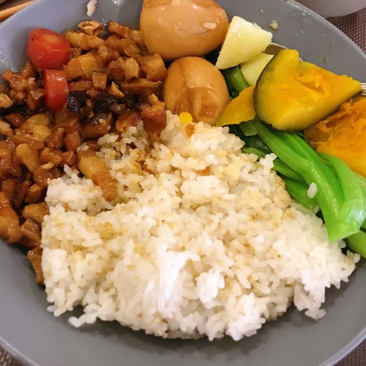 台式卤肉饭