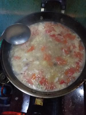 牛肉西红柿土豆疙瘩汤的做法 步骤2