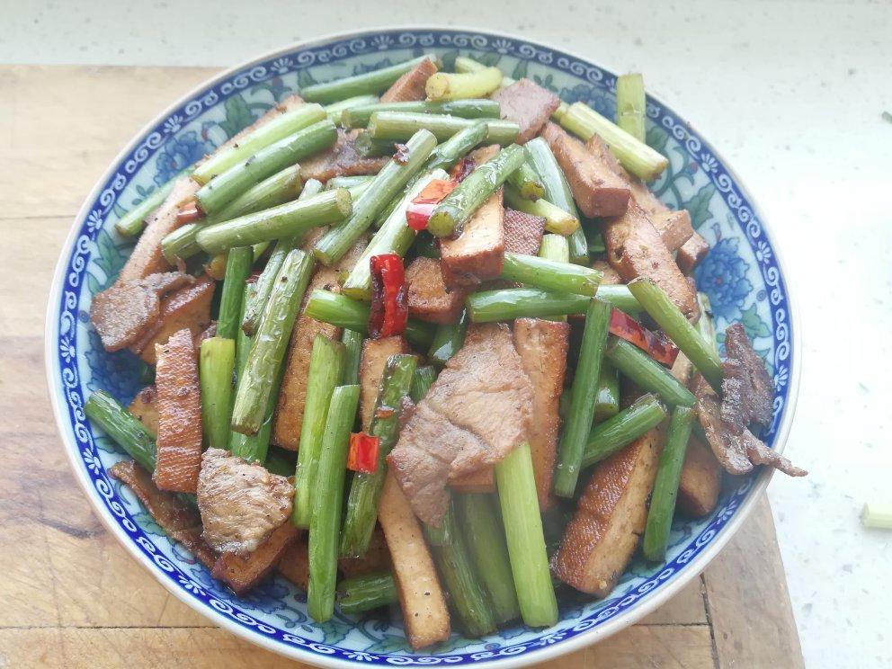 蒜薹香干（蒜苔）