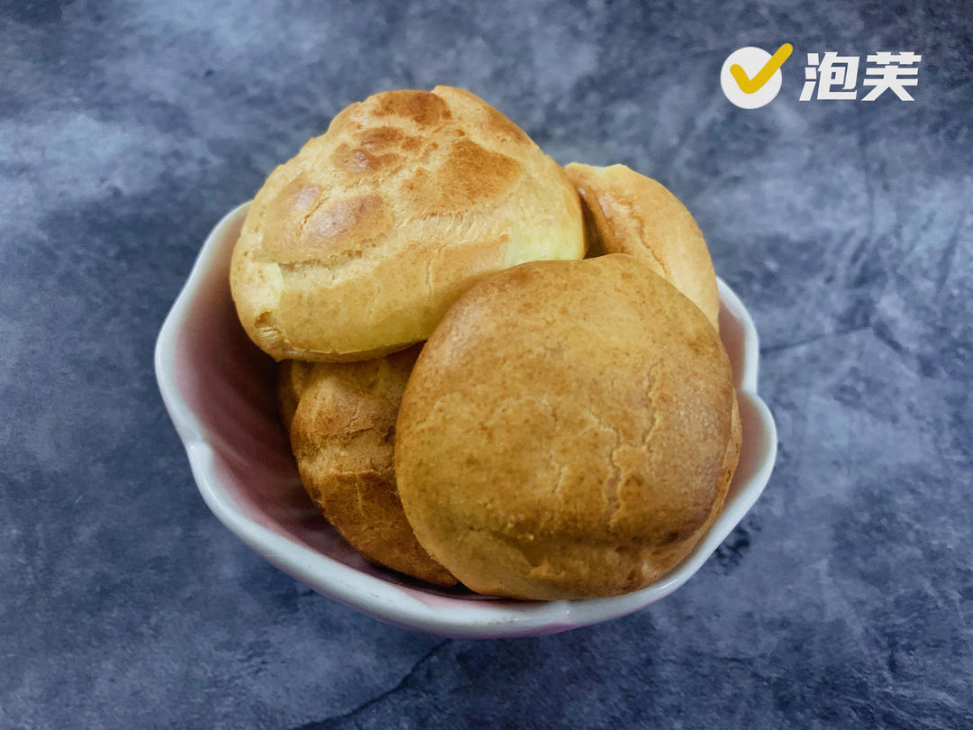 简单易成功的奶油小泡芙做法