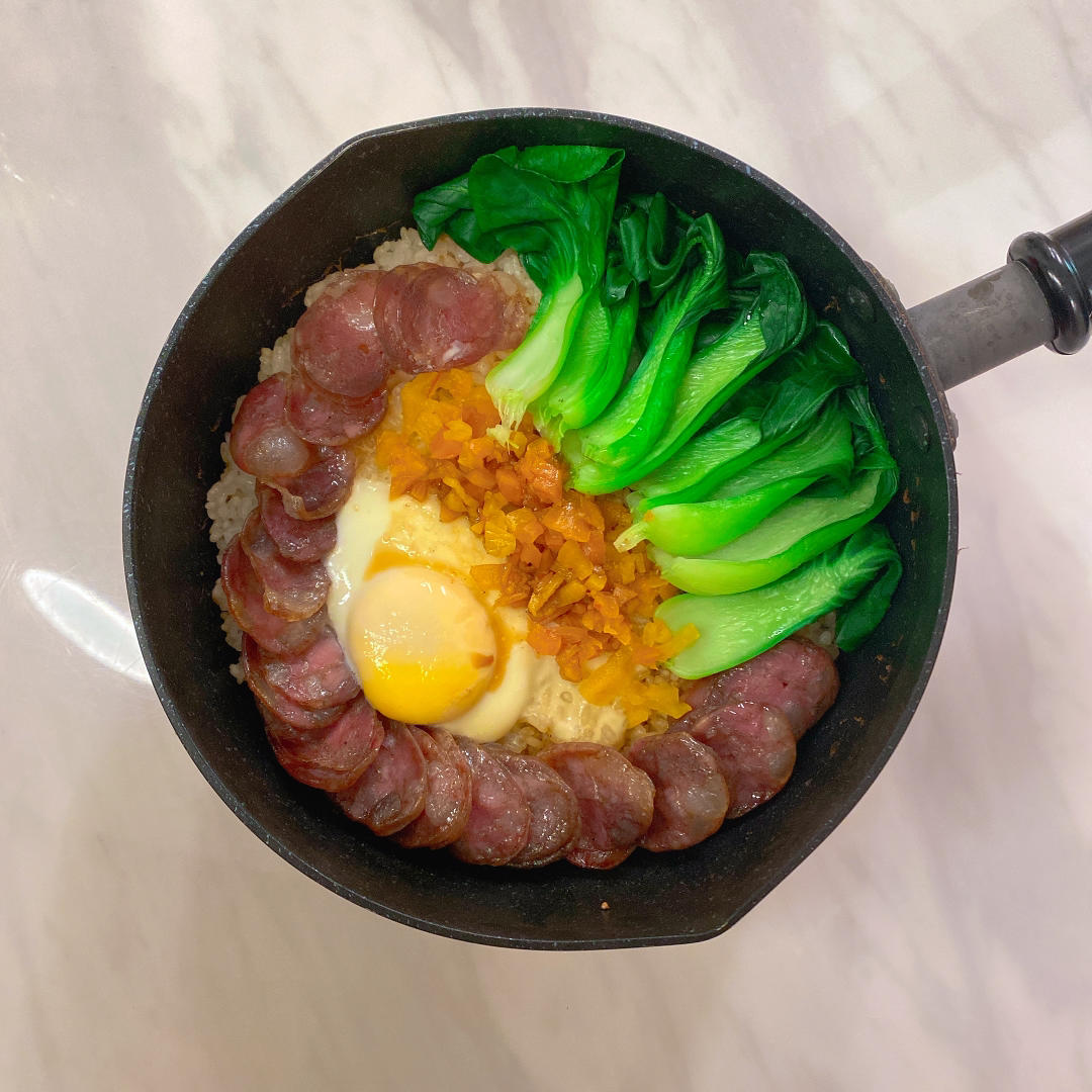 香肠煲仔饭