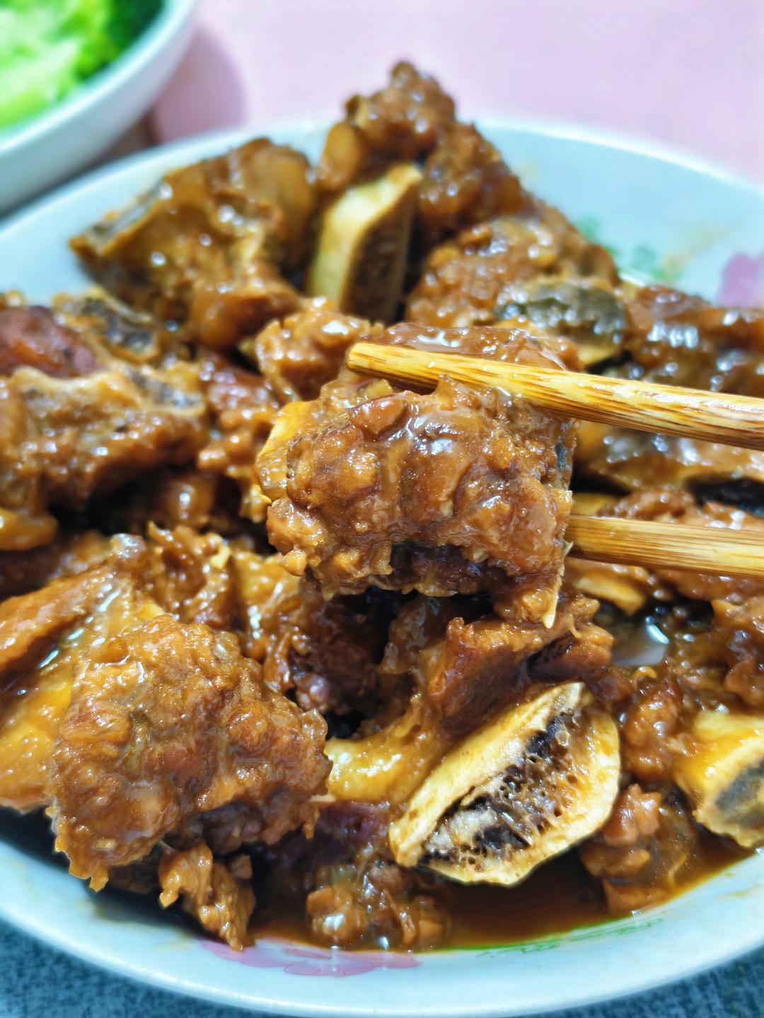 超级无敌好吃的牛排骨