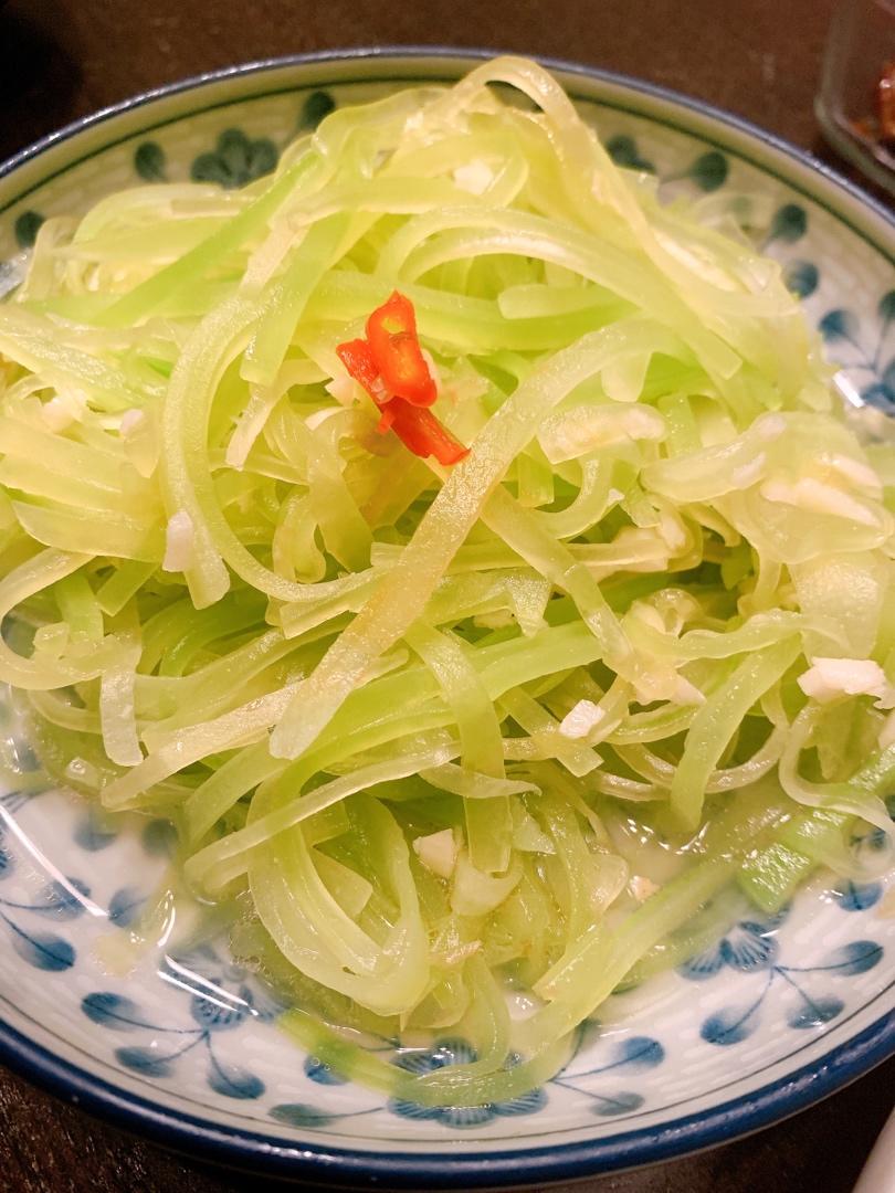 凉拌莴笋丝