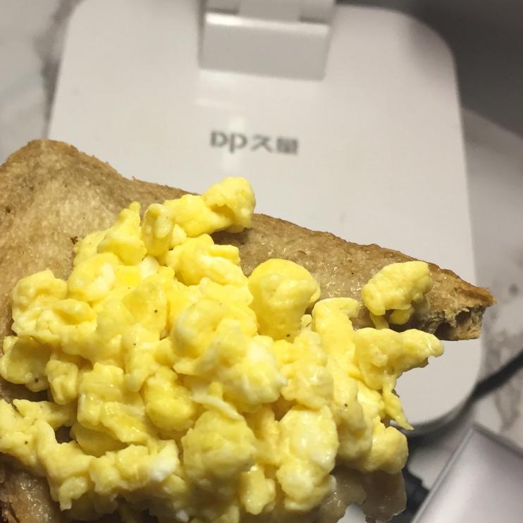 美式炒蛋 scrambled eggs