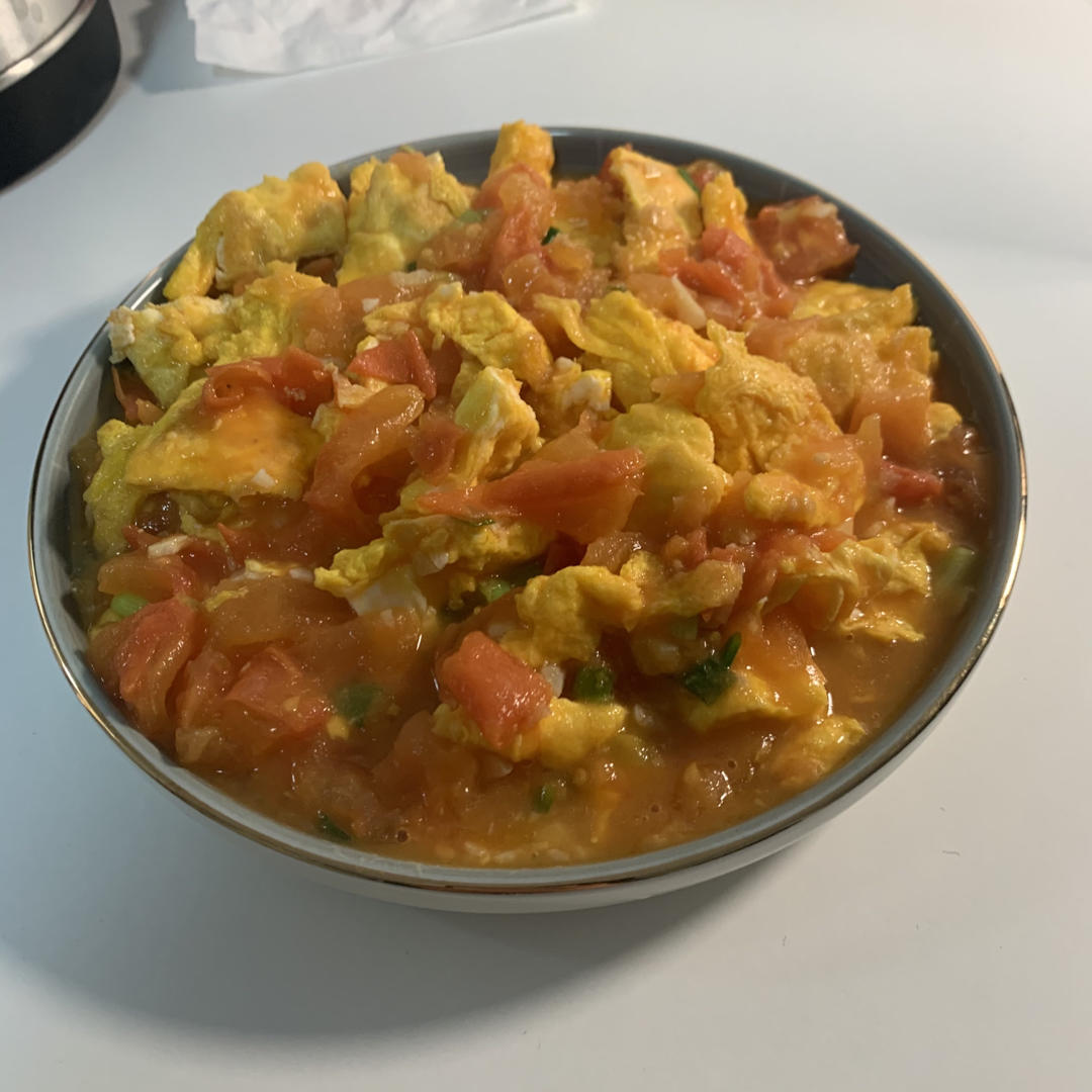 番茄炒鸡蛋（超浓的番茄味）