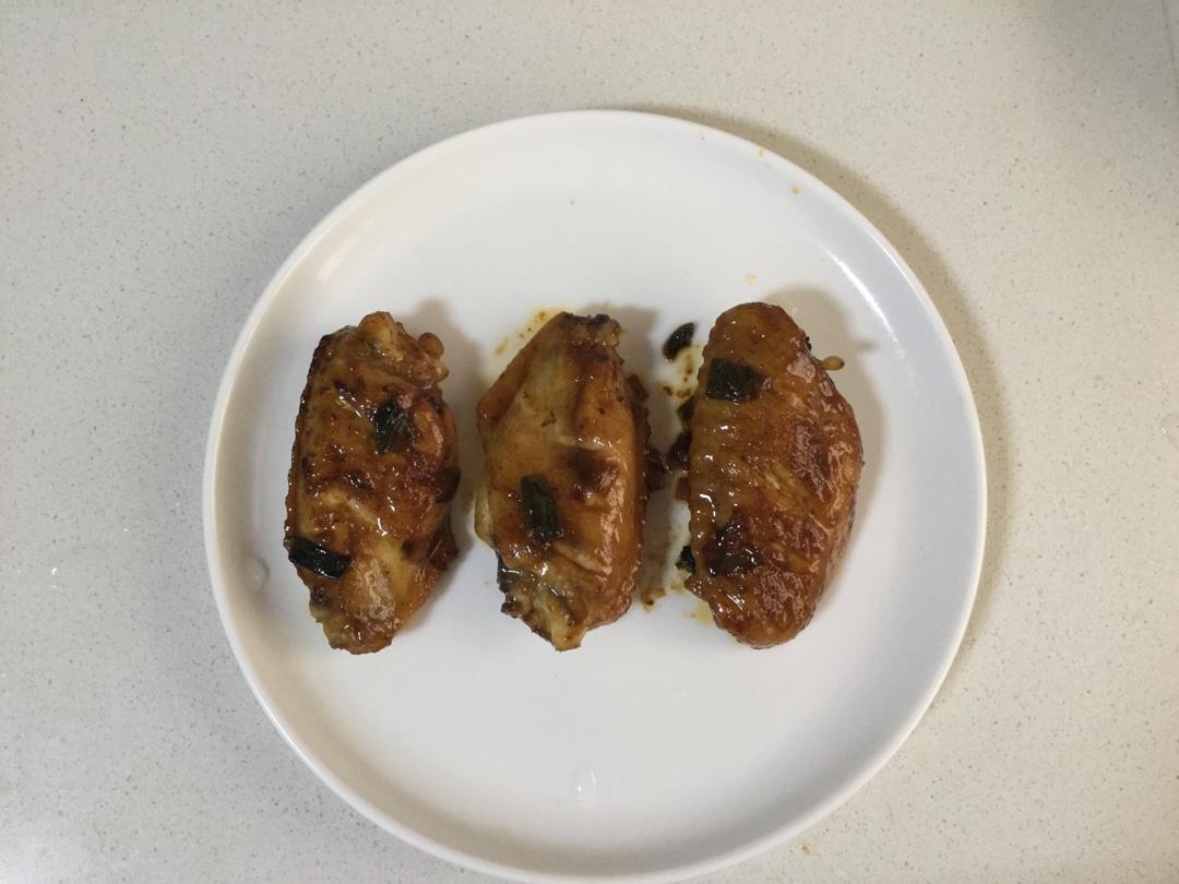不用腌制的煎汁鸡翅