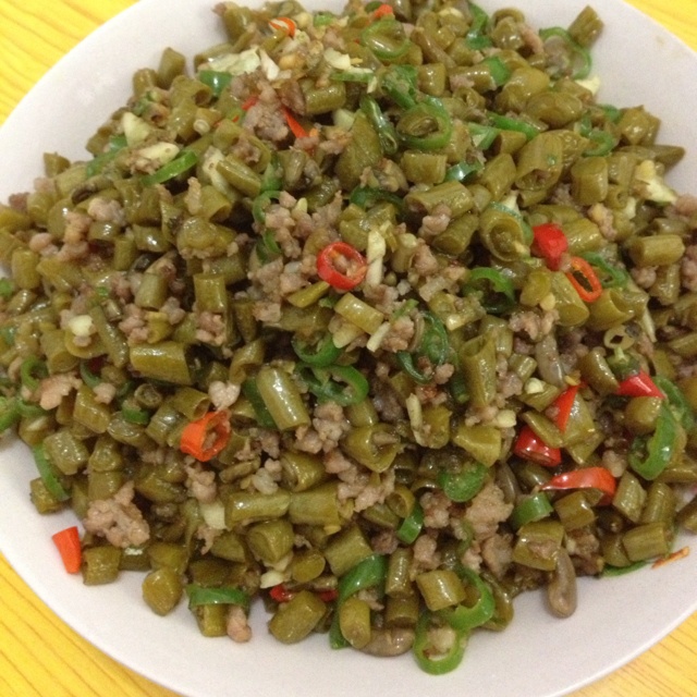 酸豆角炒肉末