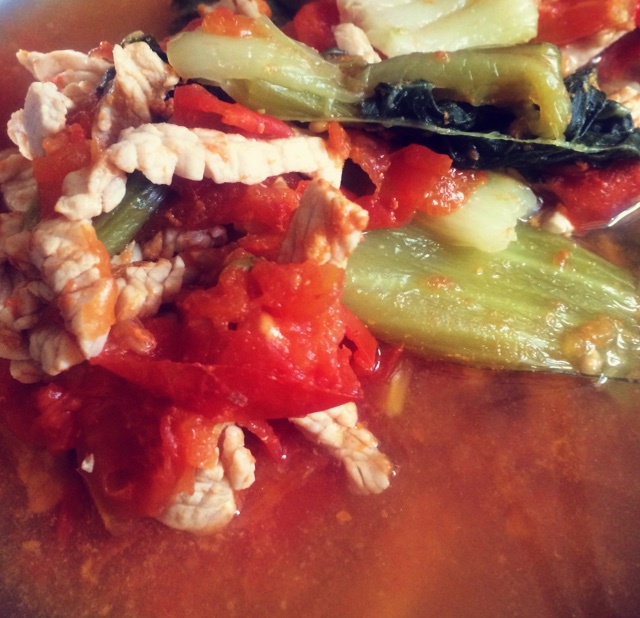 电饭煲30min-番茄时蔬鸡胸肉