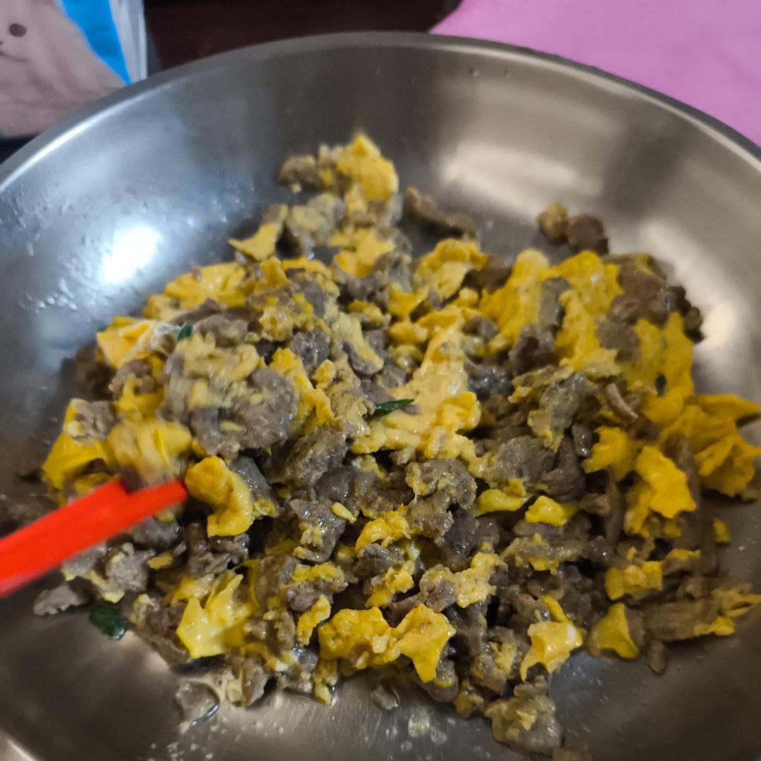 滑蛋牛肉，牛肉滑嫩，鸡蛋松软