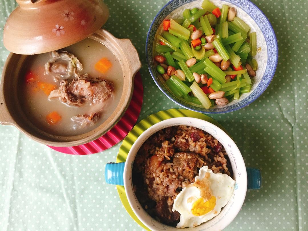 每天，叫醒我的是早餐