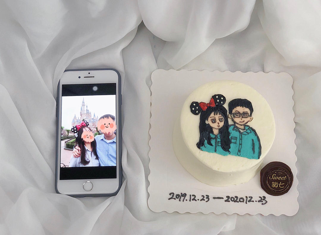 手绘纪念日蛋糕