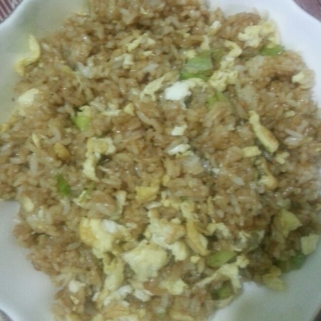傻瓜版酱油炒饭