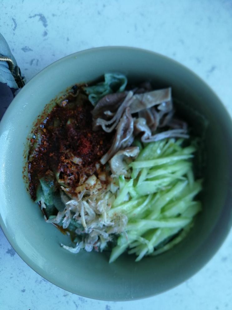 陕西油泼辣子菠菜面的做法