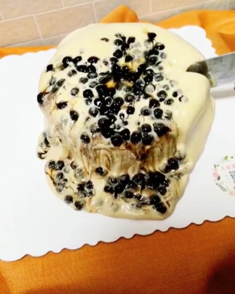黑糖珍珠爆浆蛋糕