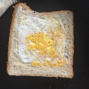 简单的鸡蛋土司（婴儿辅食）的做法 步骤5