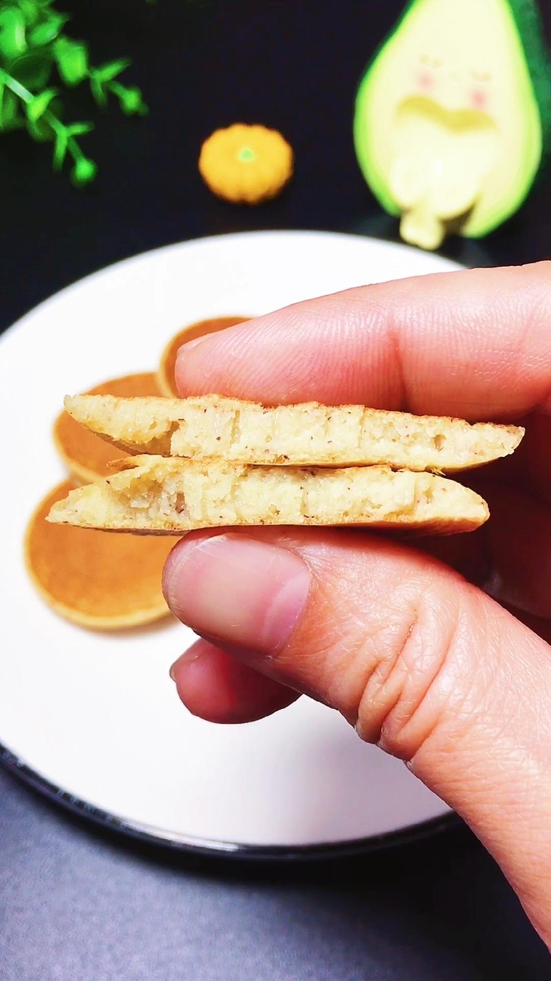 雪梨红枣松饼 8+宝宝辅食的做法